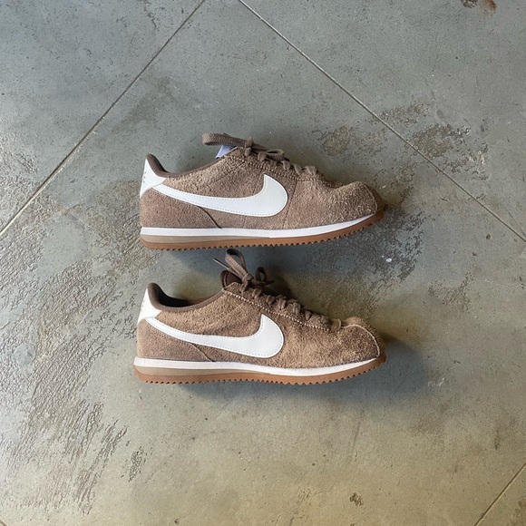SOLD | Nike Cortez Vintage Suede Sneakers - Mink Brown/Gum Medium Brown - Picture 4 of 9